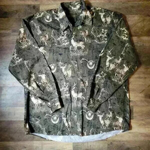 Magellan Men's Sportsman Camo Long Sleeve Buttondown Shirt Size Large